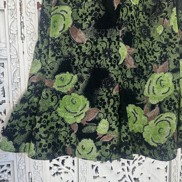 Gracia Fashion Black & Green Fairy Core Woodland Trumpet Skirt Sz Small - Picture 2 of 7